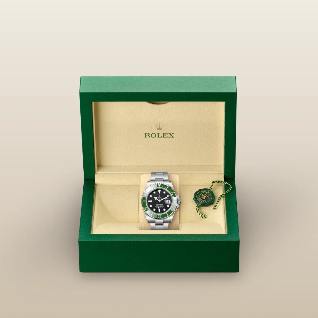 RLX Submariner Date Lunette Verte - Vue 3